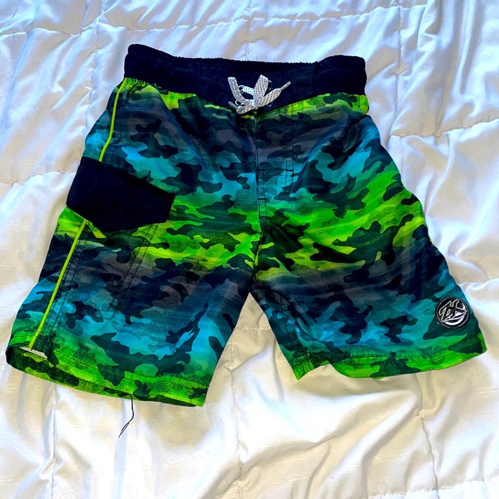 Zero xposure swim trunks